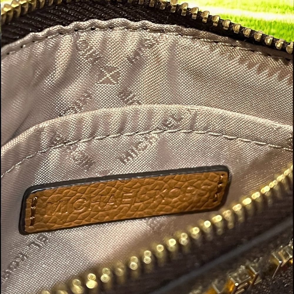 Michael Kors Jet Set Brown Monogram Wristlet Wallet EUC - Picture 6 of 6